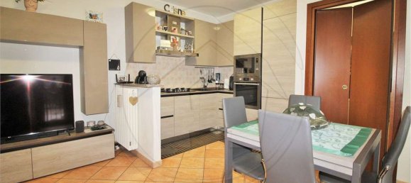 2 rooms Apartment in Carate Brianza, Italy No. 25582 7