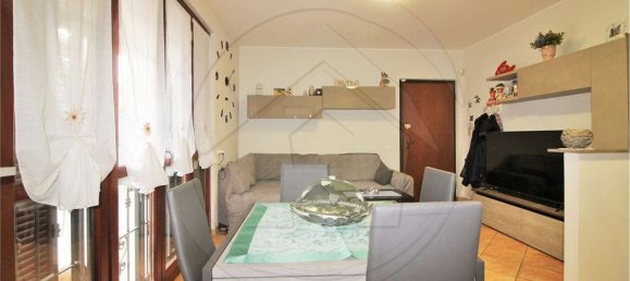 2 rooms Apartment in Carate Brianza, Italy No. 25582 10