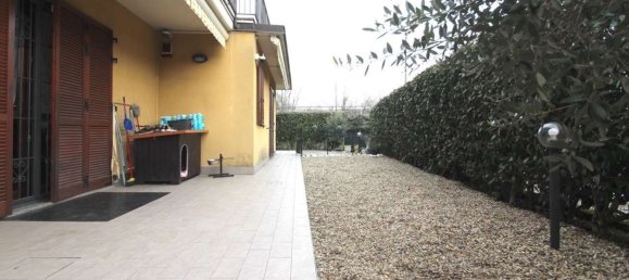 2 rooms Apartment in Carate Brianza, Italy No. 25582 26