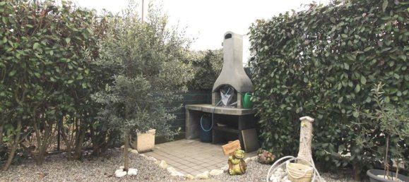 2 rooms Apartment in Carate Brianza, Italy No. 25582 28