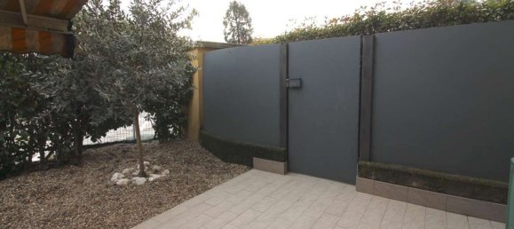 2 rooms Apartment in Carate Brianza, Italy No. 25582 18