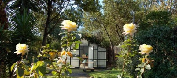 10 bedrooms Villa in Portici, Italy No. 126799 2