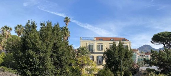 10 bedrooms Villa in Portici, Italy No. 126799 23