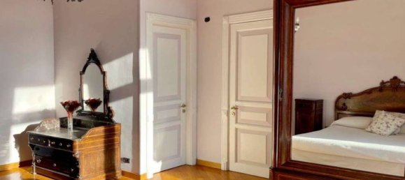 10 bedrooms Villa in Portici, Italy No. 126799 24