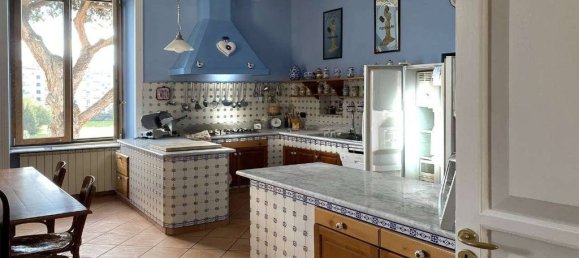 10 bedrooms Villa in Portici, Italy No. 126799 17