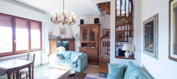 4 bedrooms Villa in Reggello, Italy No. 252433 6