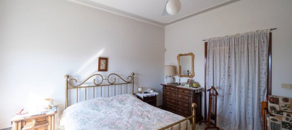 4 bedrooms Villa in Reggello, Italy No. 252433 12