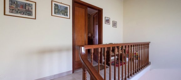 4 bedrooms Villa in Reggello, Italy No. 252433 10
