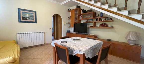 4 bedrooms Villa in Anzio, Italy No. 343056 4