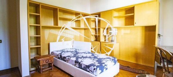 Apartamento de 6 habitaciónes en Prato, Italy No. 132511 17