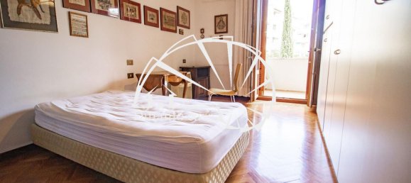 Apartamento de 6 habitaciónes en Prato, Italy No. 132511 11