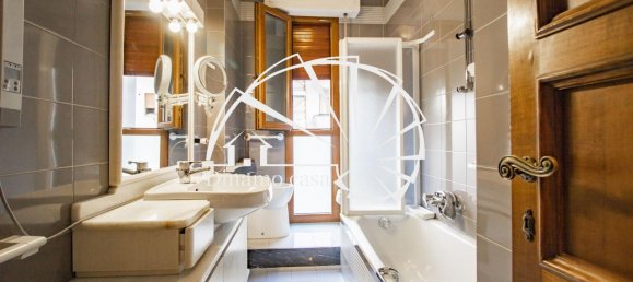 Apartamento de 6 habitaciónes en Prato, Italy No. 132511 14