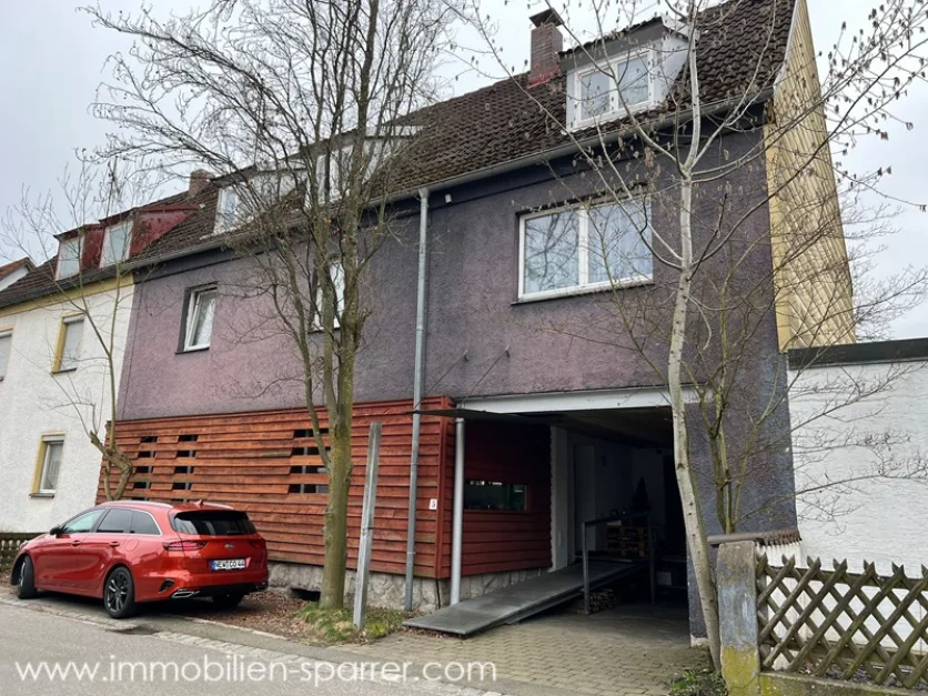 Здание с 8 комнатами в Вайден ин дер Оберпфальц, Германия № 74620