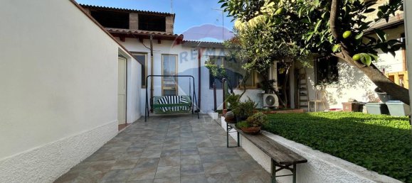 5 rooms House in Elmas, Italy No. 30639 4