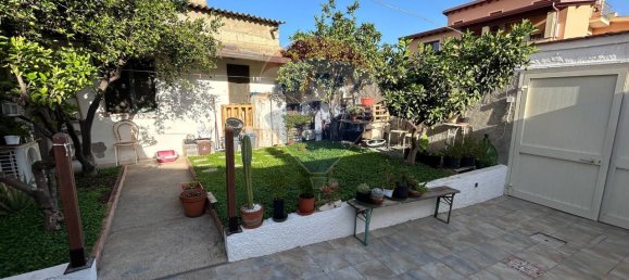 5 rooms House in Elmas, Italy No. 30639 13