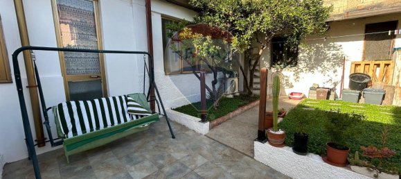 5 rooms House in Elmas, Italy No. 30639 8