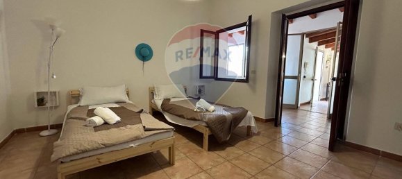 5 rooms House in Elmas, Italy No. 30639 47