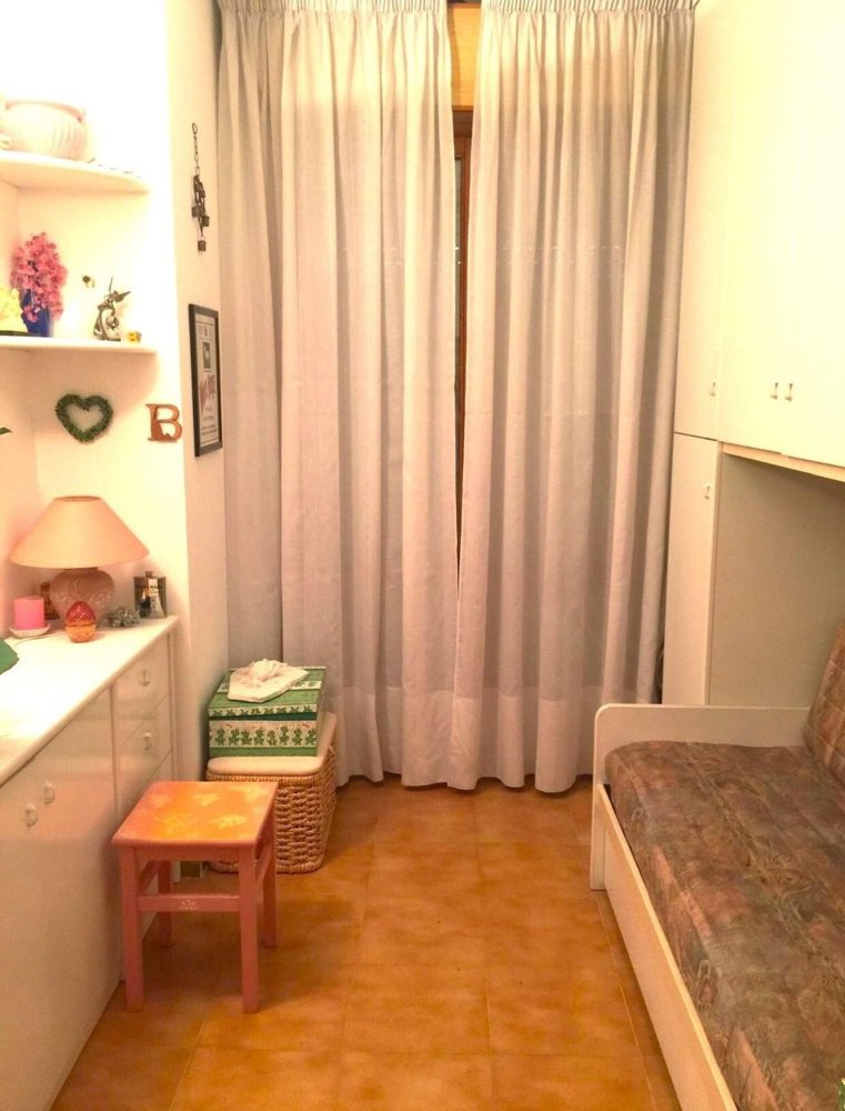 3-salle Appartement à Massa, Italy No. 188918