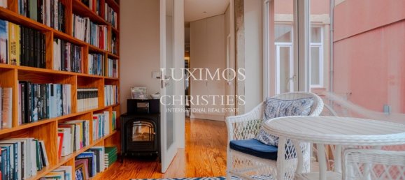 Villa de 4 dormitorios en Porto, Portugal No. 150875 2