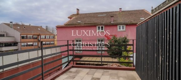 Villa de 4 dormitorios en Porto, Portugal No. 150875 20