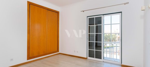 5 bedrooms Villa in Quarteira, Portugal No. 103728 4