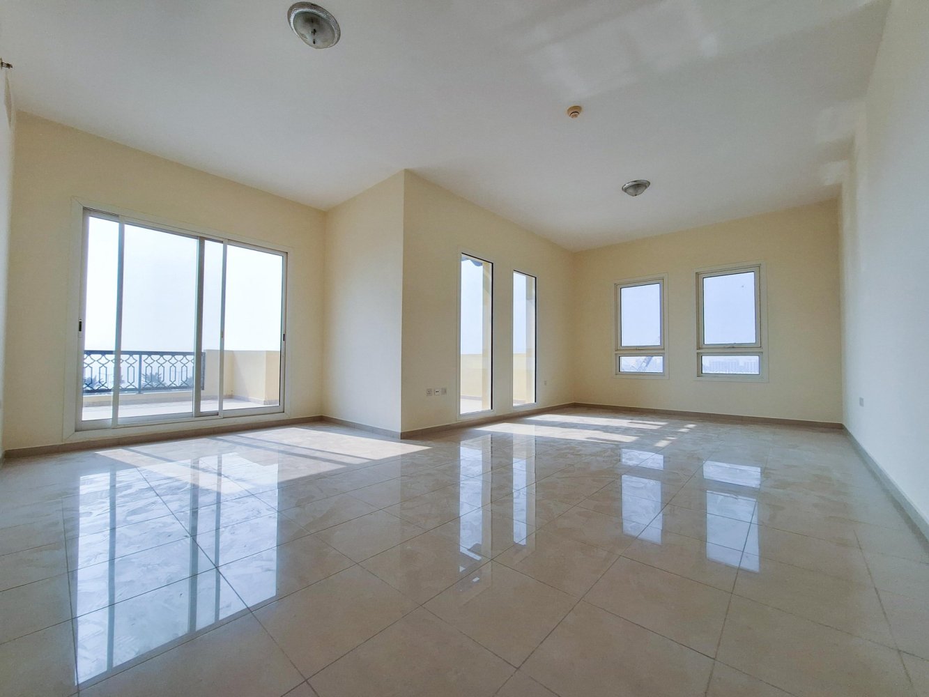 1 bedroom Apartment in Al Marjan Island, UAE No. 107016