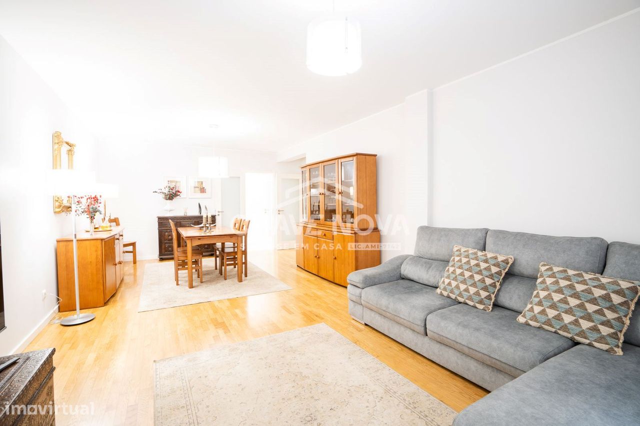 3 bedrooms Apartment in Matosinhos, Portugal No. 196660