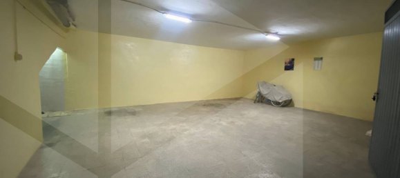 1-salle Entrepôt à San Severo, Italy No. 31199 5