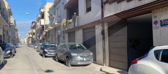 1-salle Entrepôt à San Severo, Italy No. 31199 2