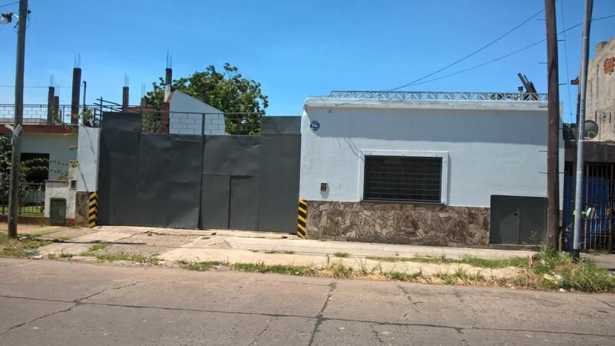  Commercial property in General San Martin, Argentina No. 105342