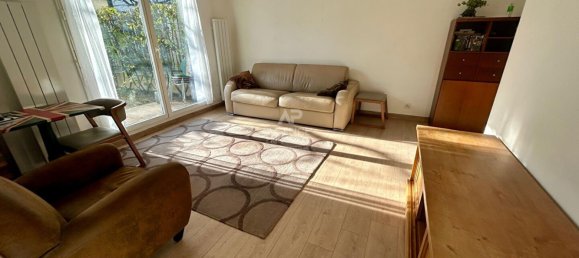 2 bedrooms Apartment in Poissy, France No. 165069 2