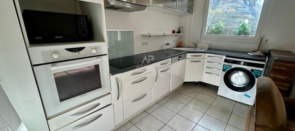 2 bedrooms Apartment in Poissy, France No. 165069 8