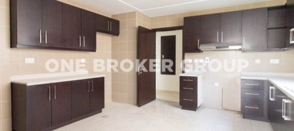 4 chambres Villa à Al Barsha, UAE No. 722 13