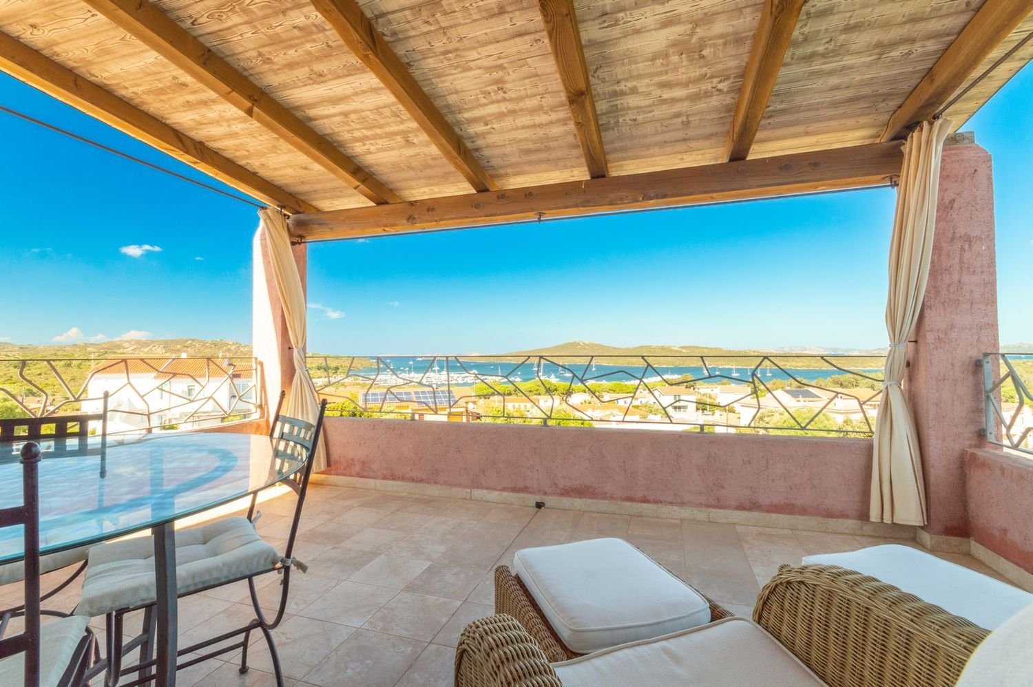 3 Schlafzimmer Penthouse in Santa Teresa Gallura, Italy, Nr. 371245