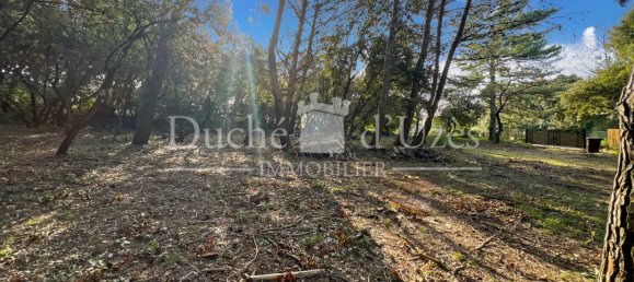  Land in Uzes, France No. 96236 4