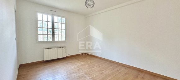 5 bedrooms House in Thomery, France No. 296016 15