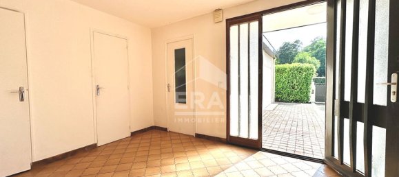 5 bedrooms House in Thomery, France No. 296016 6