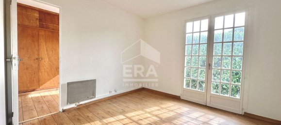 5 bedrooms House in Thomery, France No. 296016 11