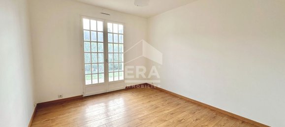 5 bedrooms House in Thomery, France No. 296016 14