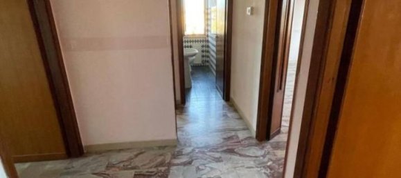 Квартира с 3 комнатами в Неттуно, Италия № 41239 4