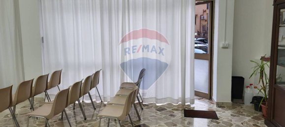 Imóvel comercial de 2 divisões em Palermo, Italy N.º 168343 3