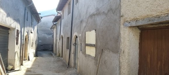 Casa de 8 habitaciónes en Borgorose, Italy No. 266835 3