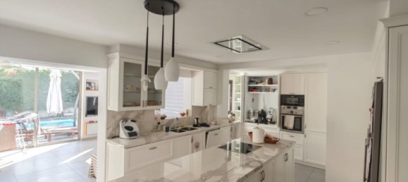 3 dormitorios adosado en venta en Larnaka, Cyprus № 35938 7