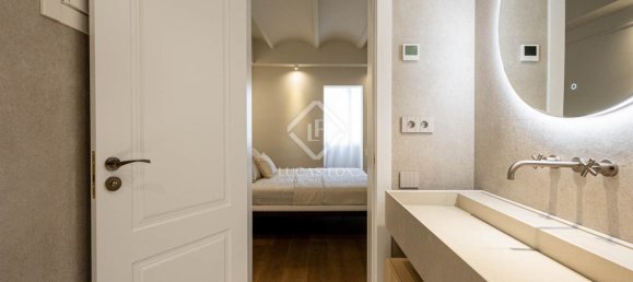 Apartamento de 3 dormitorios en Eixample, Spain No. 42323 37