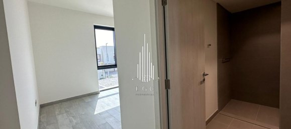 Moradia em banda T3 em Yas Island, UAE N.º 23033 9