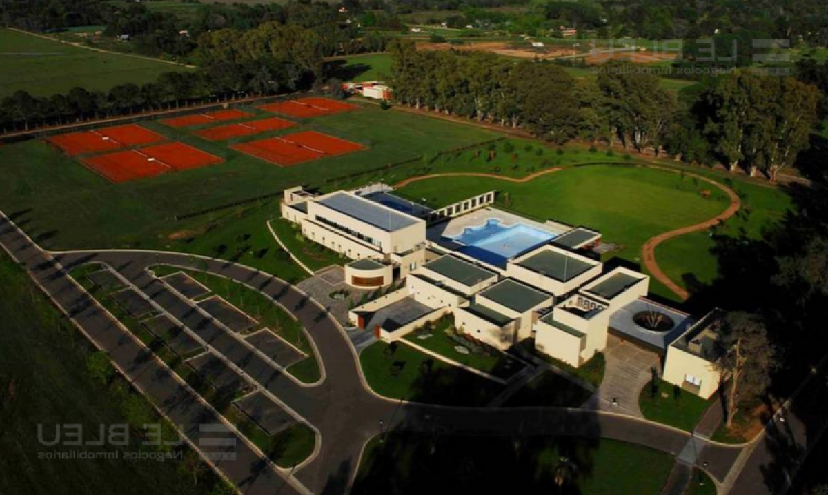  Land in Escobar, Argentina No. 113481