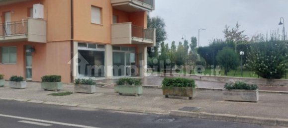  عقار تجاري في Alba Adriatica, Italy 200متر مربع رقم 343140 4
