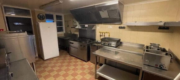 Gewerbliche Immobilie in Voisenon, France 236m², Nr. 185739 5