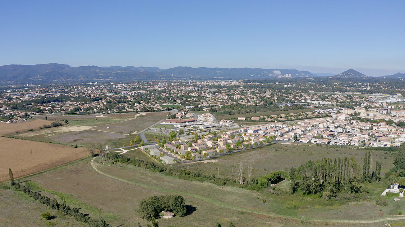 Terrain à Montélimar, France No. 104800