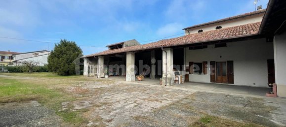 Дом с 3 спальнями в Каперньяника, Италия № 208609 2